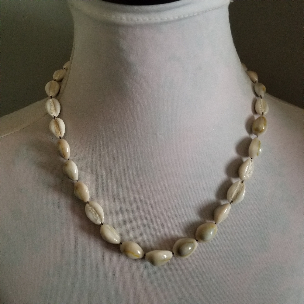 Vintage seashell necklace lei luau beach ocean jewelry cowrie surfer surf - Picture 4 of 9